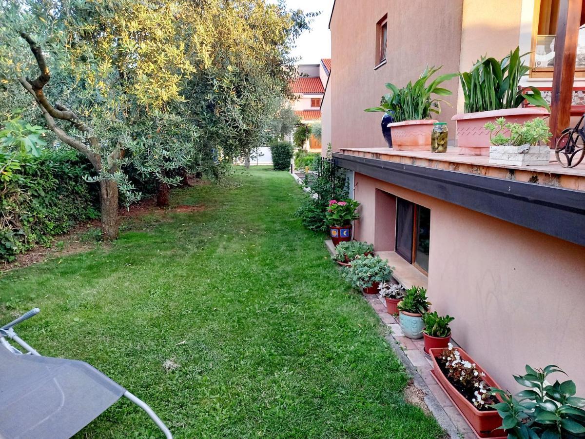 Blue Deer Apartment Umag Bagian luar foto